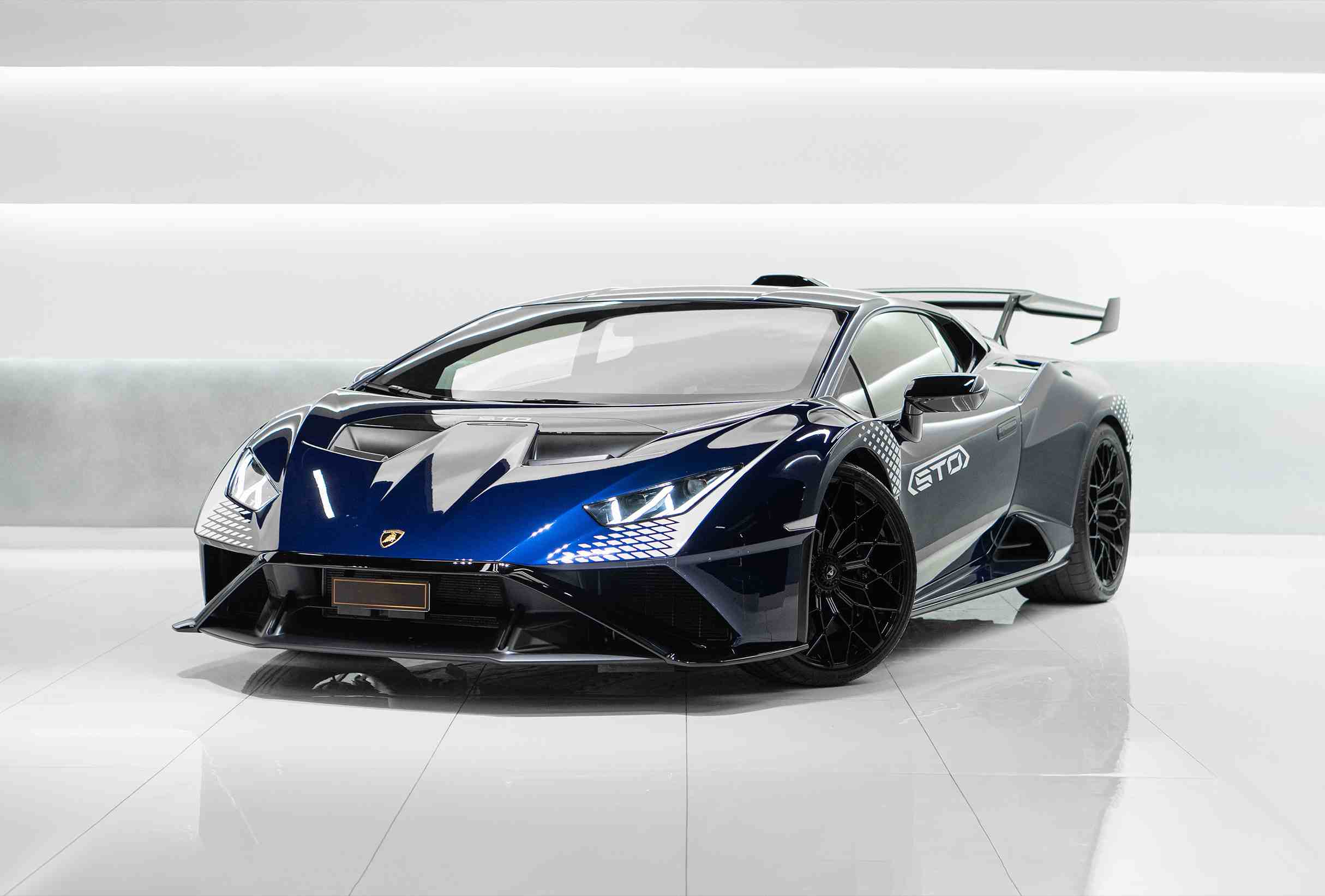 Movyocar Lamborghini Huracan Sto Blue 1 car rental in dubai