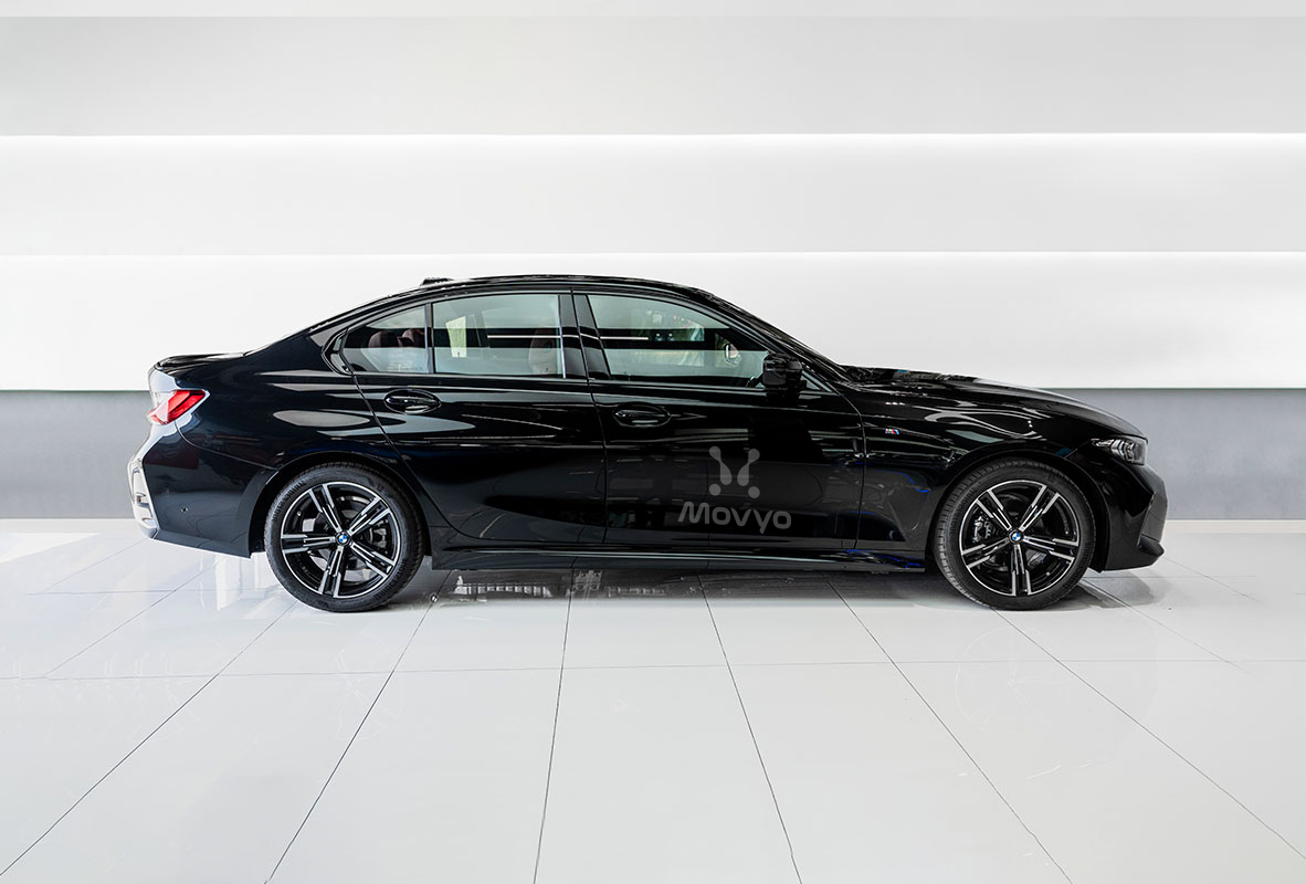 Movyocar Bmw 318i M Kit car rental in dubai