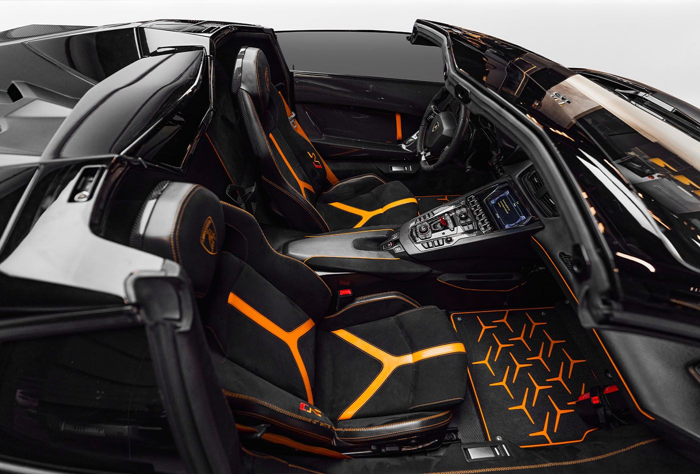 Movyocar Lamborghini Aventador Roadster Svj 1 car rental in dubai