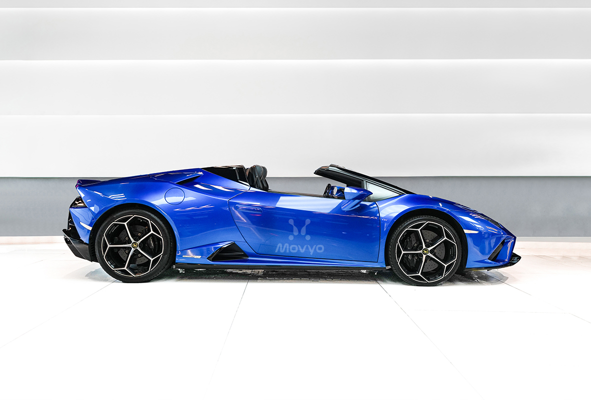 Movyocar Lamborghini Evo Spyder car rental in dubai