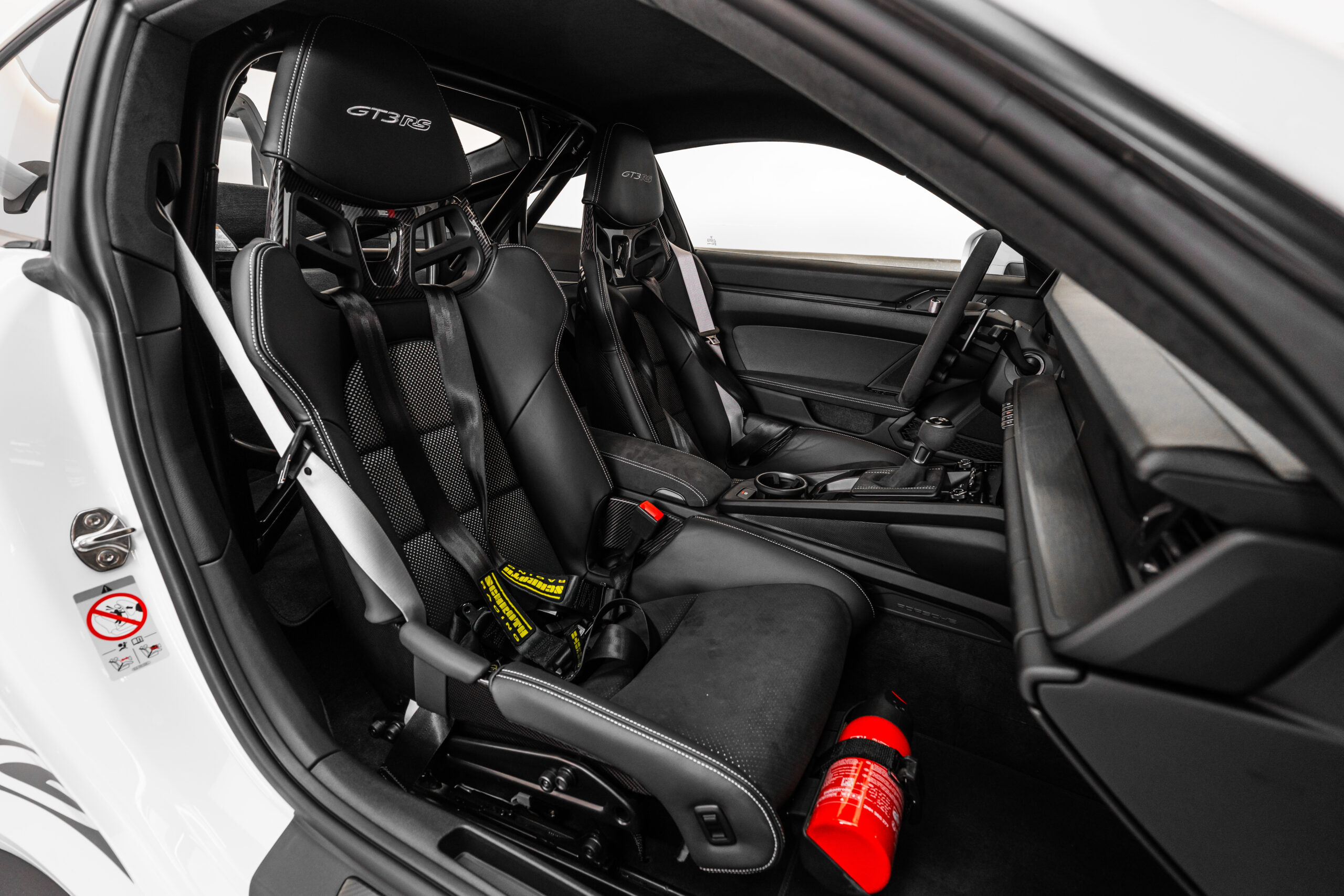 Movyocar Porsche Gt3 Rs White car rental in dubai