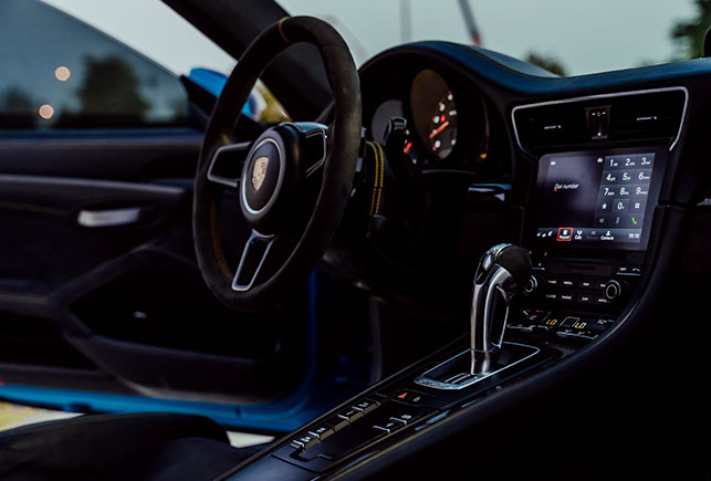 Movyocar Porsche Gt3 Rs Blue car rental in dubai