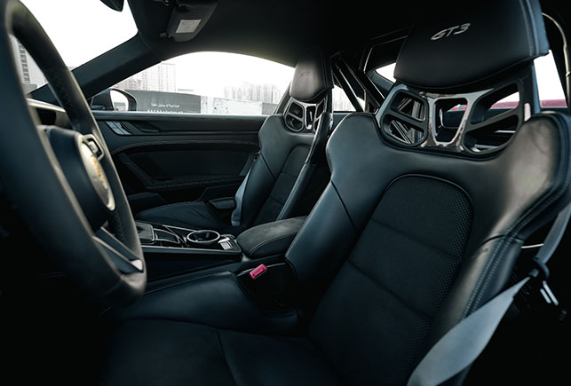 Movyocar Porsche Gt3 Orange car rental in dubai