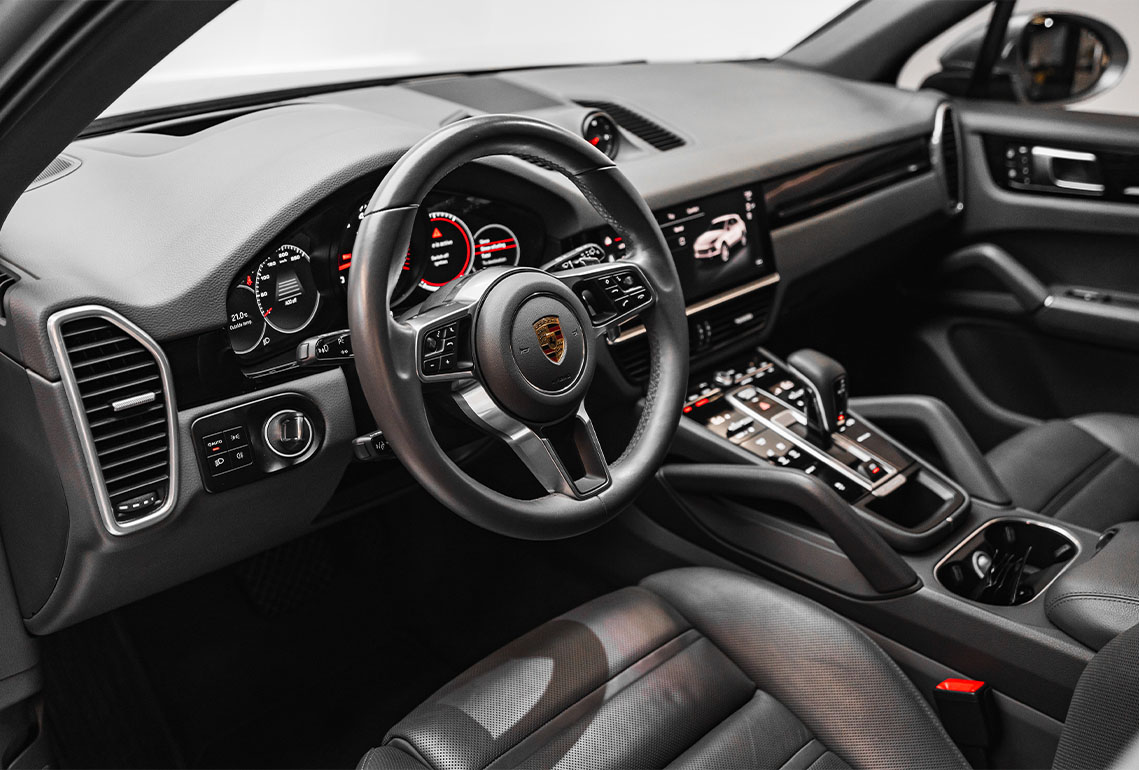 Movyocar Porsche Cayenne Silver car rental in dubai