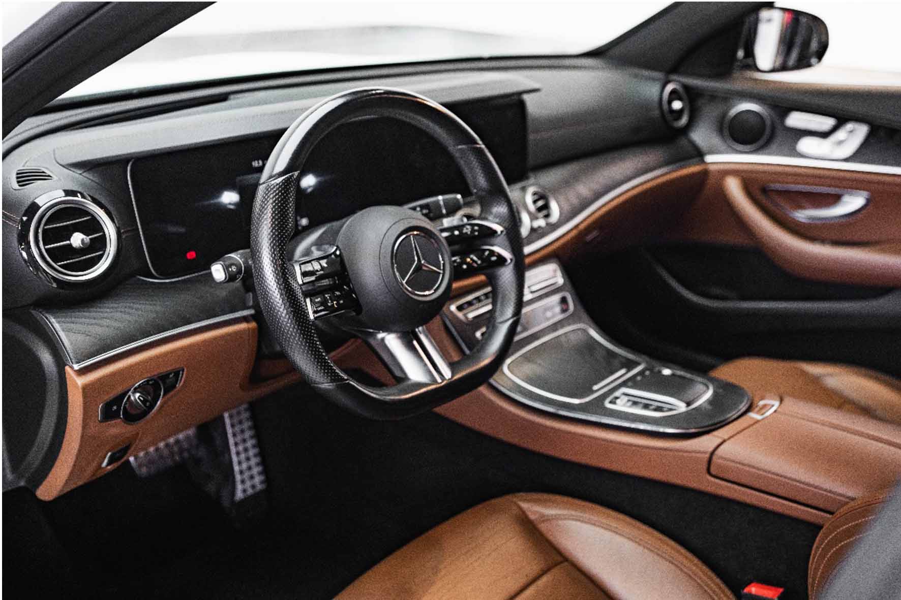 Movyocar Mercedes E 300 White car rental in dubai