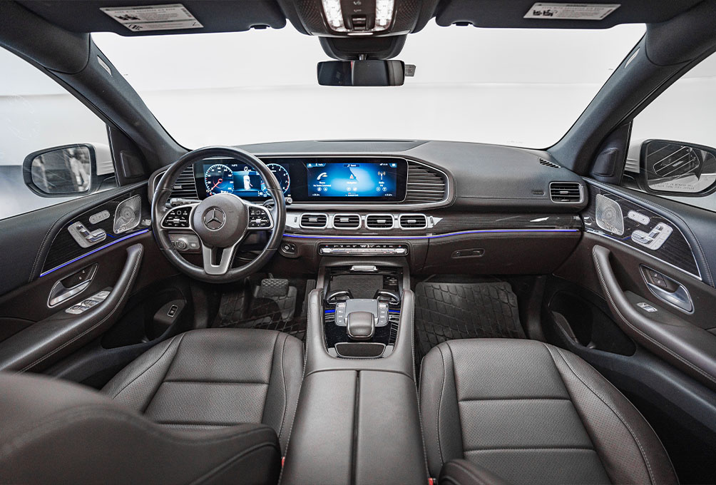 Movyocar Mercedes Gle 350 White car rental in dubai